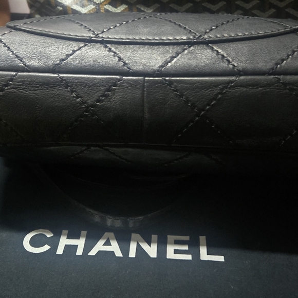 Chanel Classic Ultimate Stitch Flap Medium Bag Silver Turnlock - Picture 10 of 16